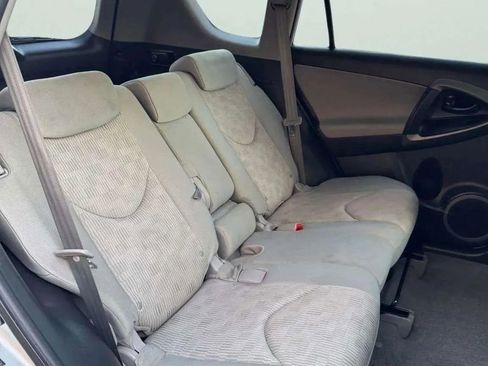 Used 2011 Toyota RAV4 2WD w/ Base L4 Extra Value Pkg image 15