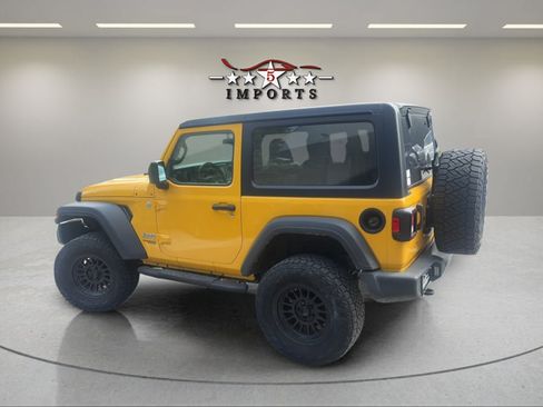 Used 2019 Jeep Wrangler Sport AWD/4WD image 3