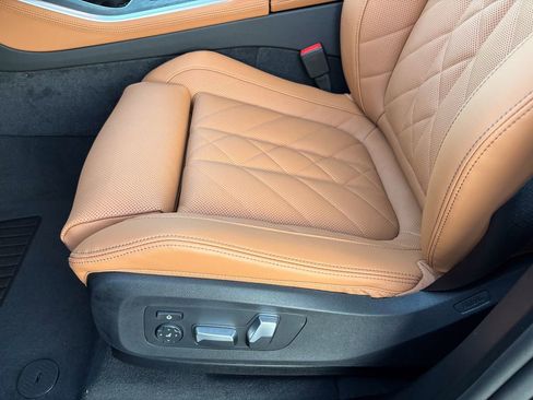 New 2026 BMW X5 xDrive50e w/ Premium Package image 17