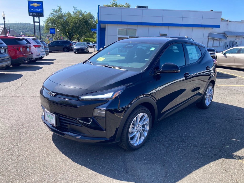 New 2027 Chevrolet Bolt LT w/ Comfort Package FWD image 26
