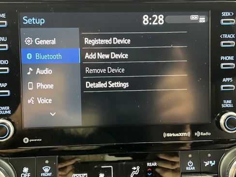 Used 2020 Toyota Highlander XLE image 59