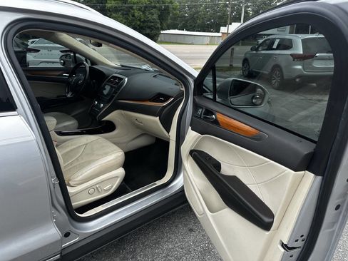 Used 2016 Lincoln MKC Reserve image 18