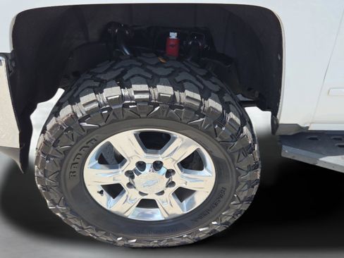Used 2017 Chevrolet Silverado 2500 LT w/ LT Fleet Convenience Package AWD/4WD image 30