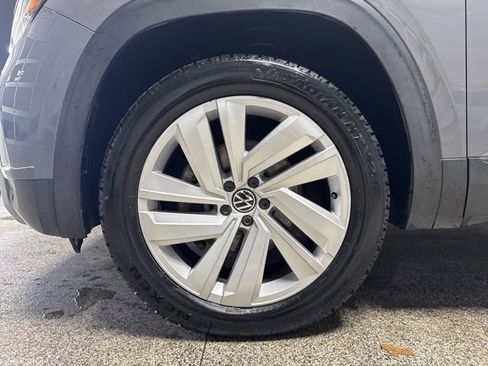 Used 2020 Volkswagen Atlas Cross Sport SE image 4