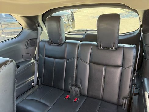 Used 2017 Nissan Pathfinder Platinum w/ Family Entertainment Package image 55