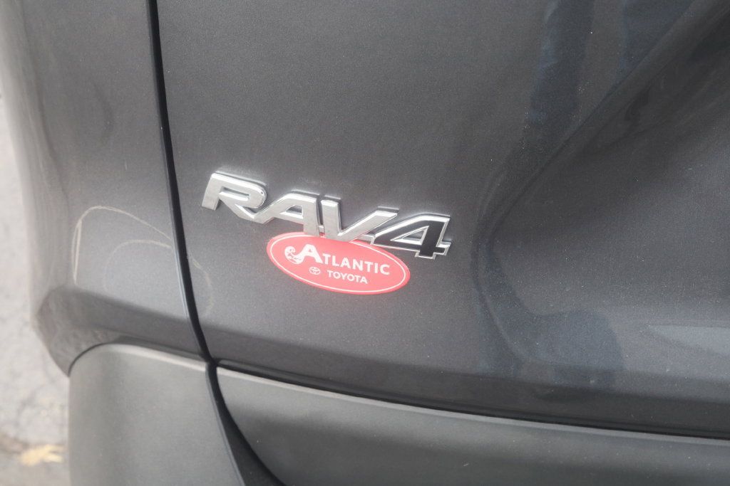 Certified 2021 Toyota RAV4 XLE w/ Convenience Package AWD/4WD image 32