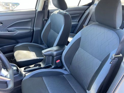 Used 2025 Nissan Versa SV image 32