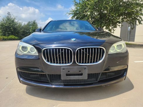 Used 2014 BMW 740Li image 7