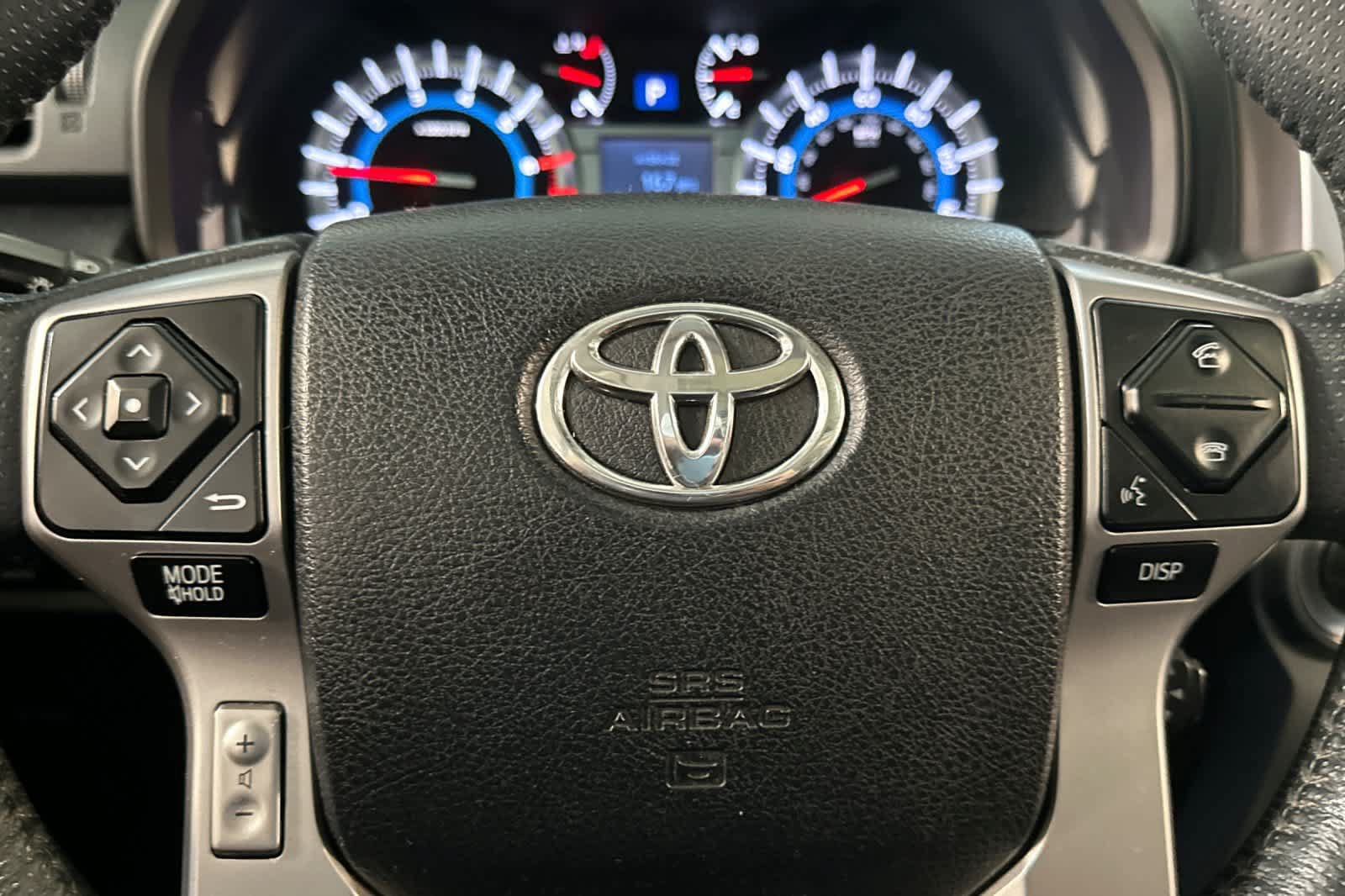 Used 2014 Toyota 4Runner Limited AWD/4WD image 25