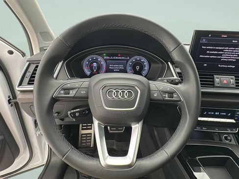 Used 2024 Audi Q5 2.0T Premium Plus AWD/4WD image 16