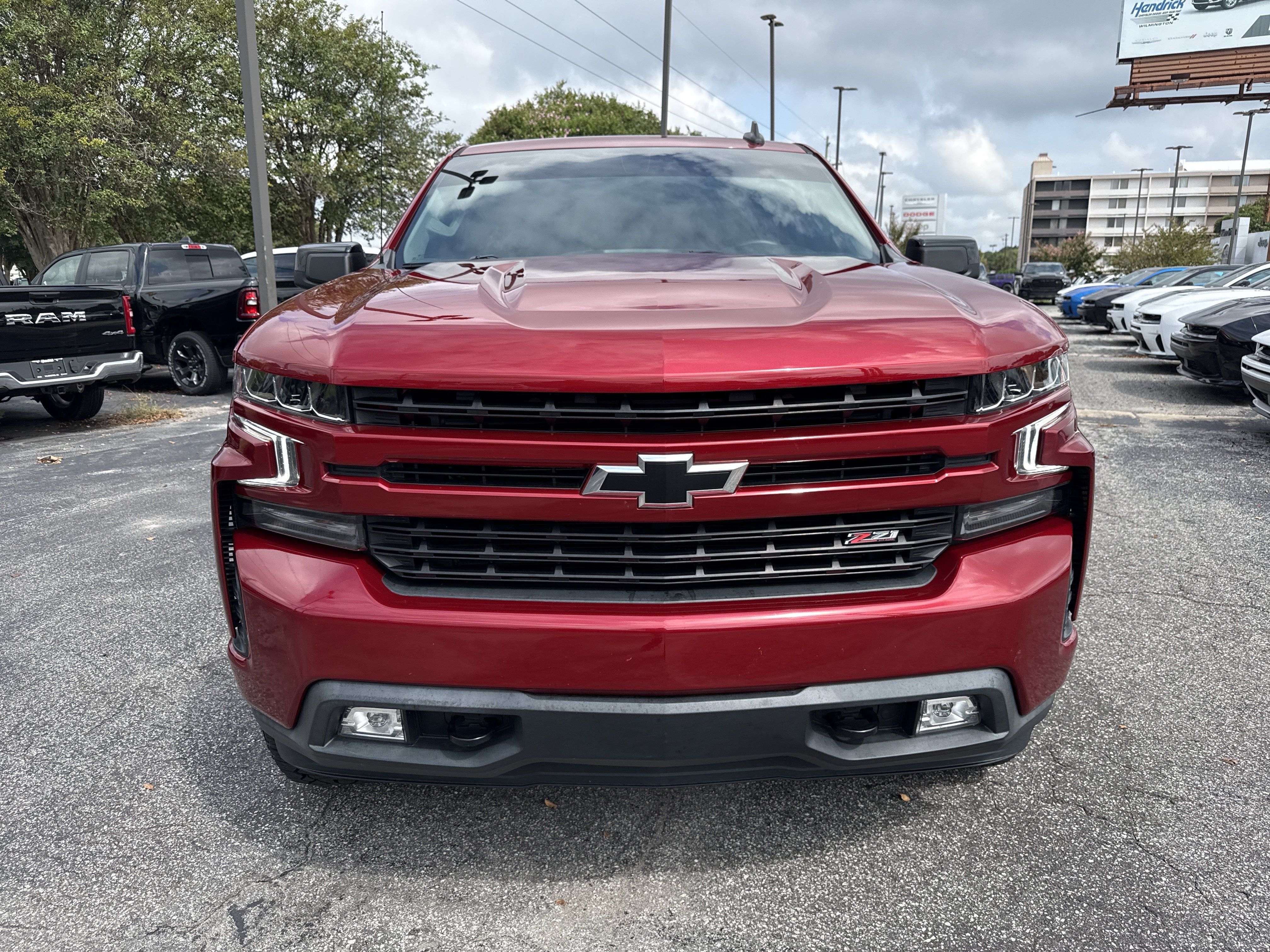 Used 2021 Chevrolet Silverado 1500 RST AWD/4WD image 3