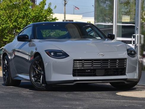 Used 2024 Nissan Z Performance w/ Floor Mat Package RWD image 5