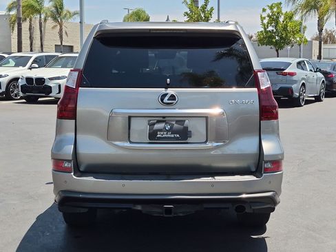 Used 2021 Lexus GX 460 Luxury w/ Sport Design Package AWD/4WD image 9