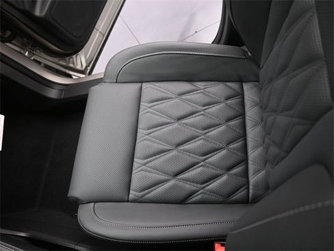 New 2025 Nissan Rogue Platinum w/ Platinum Premium Package image 13