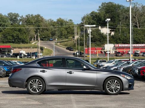 Used 2018 INFINITI Q50 Luxe w/ Essential Package (3.0T Luxe) AWD/4WD image 5