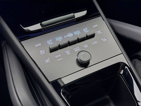 New 2026 Porsche Cayenne image 23