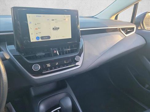 Used 2025 Toyota Corolla LE FWD image 22