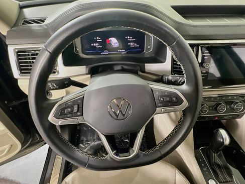 Used 2023 Volkswagen Atlas SE AWD/4WD image 11