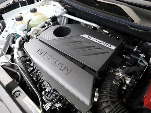 Certified 2025 Nissan Rogue SL image 8