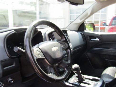 Used 2016 Chevrolet Colorado Z71 AWD/4WD image 10