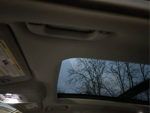 Used 2020 Chevrolet Equinox LT w/ Midnight Edition image 10