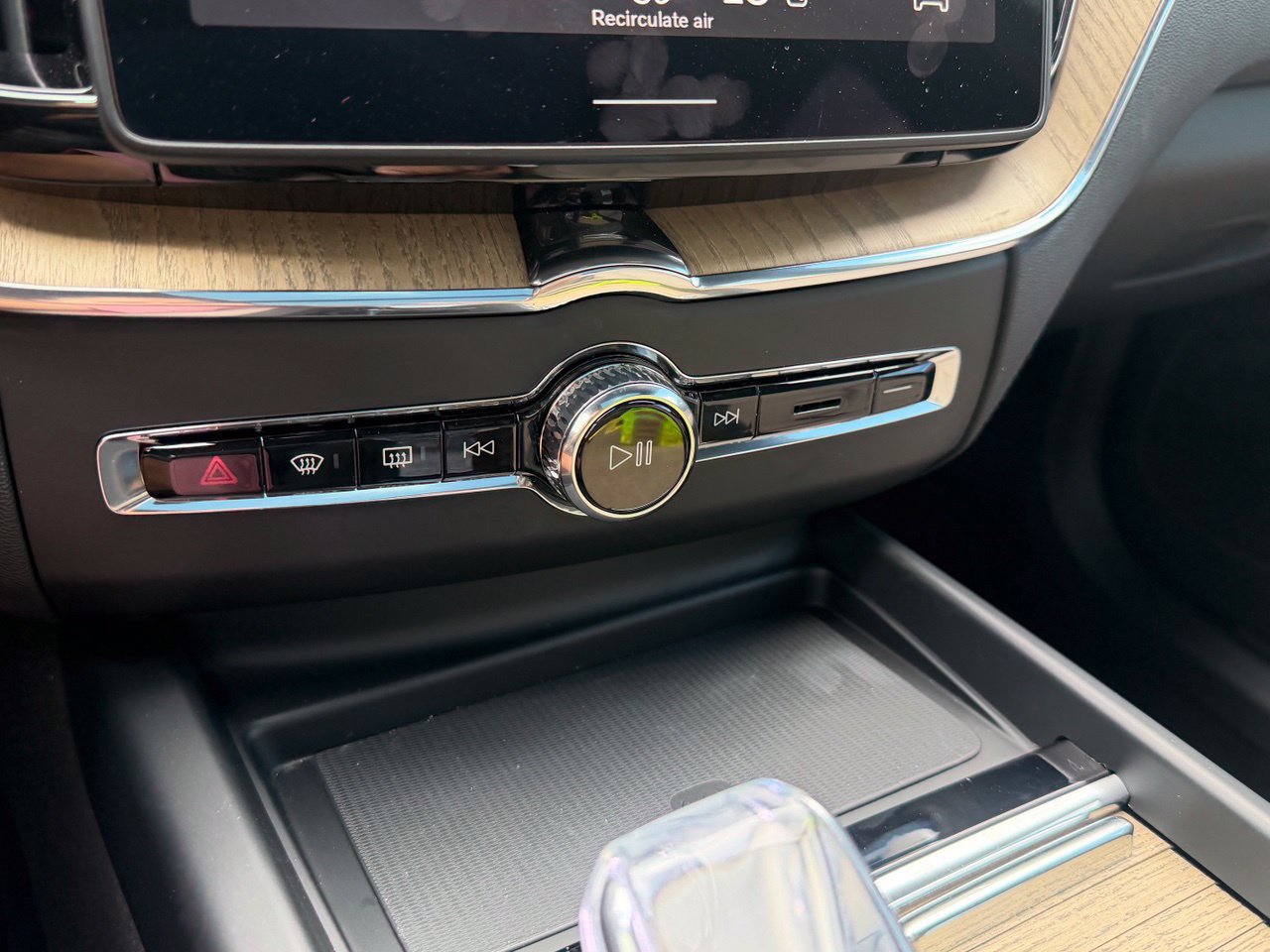 New 2026 Volvo XC60 B5 Core AWD/4WD image 16