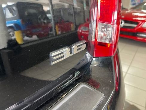 Used 2014 Cadillac SRX Luxury image 34