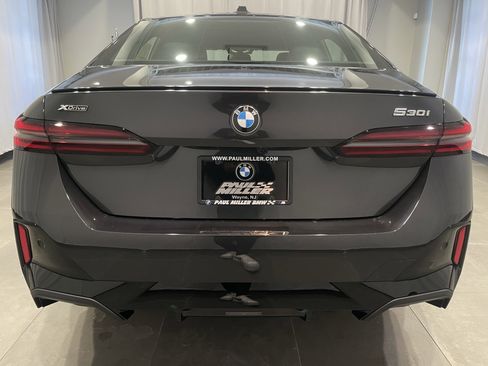 New 2027 BMW 530i xDrive AWD/4WD image 5