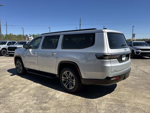 New 2026 Jeep Grand Wagoneer L 4x4 4WD w/ 8-Passenger Seating Package image 4