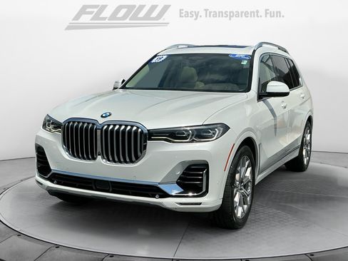 Used 2019 BMW X7 xDrive50i w/ Premium Package AWD/4WD image 4