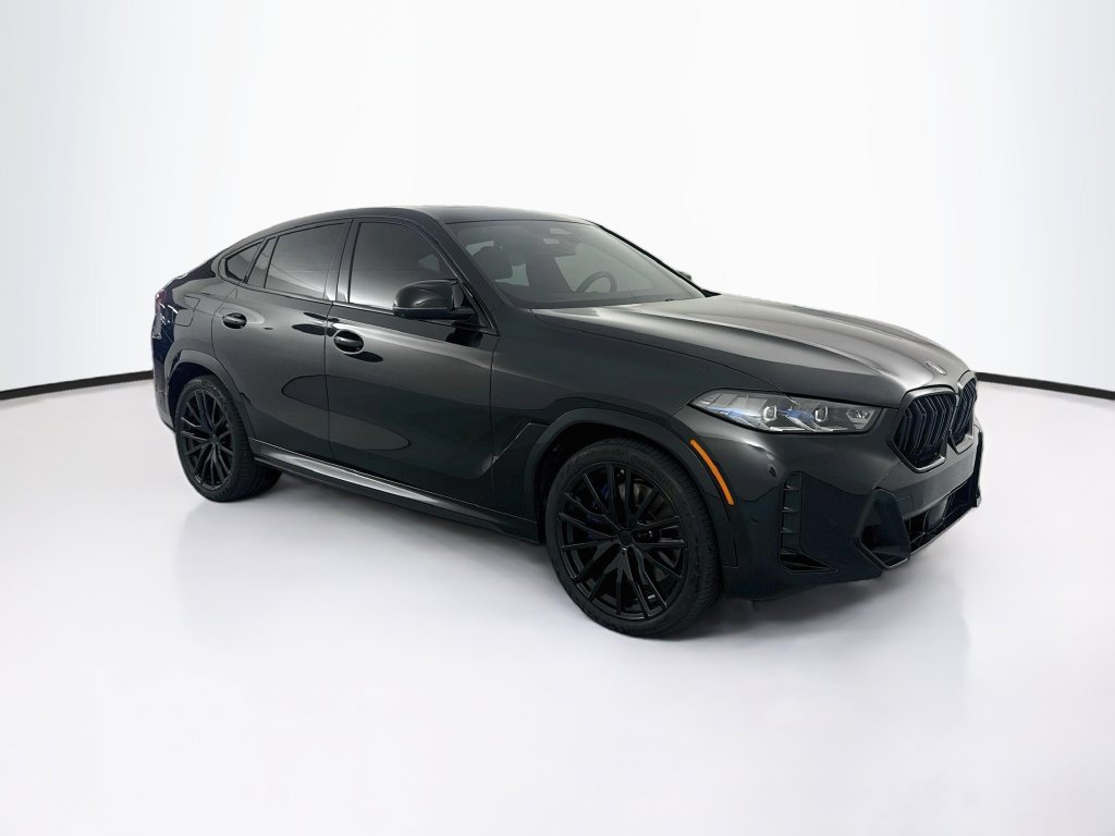 Used 2024 BMW X6 M60i w/ Parking Assistance Package AWD/4WD image 3