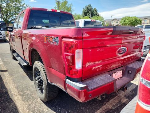 Used 2019 Ford F250 Lariat w/ Lariat Ultimate Package AWD/4WD image 4