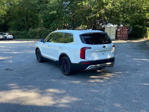 Used 2020 Kia Telluride SX w/ Towing Package FWD image 7