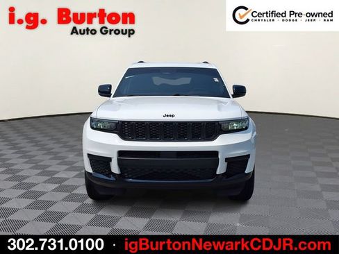 Used 2024 Jeep Grand Cherokee L Altitude AWD/4WD image 2