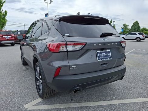 Certified 2022 Ford Escape SE w/ SE Sport Appearance Package AWD/4WD image 10