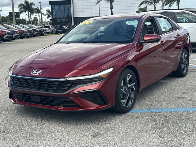 Certified 2024 Hyundai Elantra Limited FWD image 3