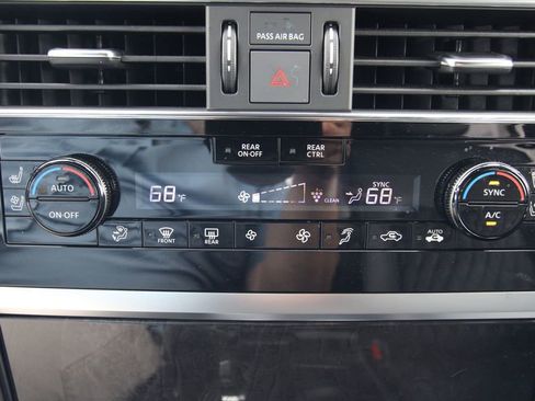 Used 2024 INFINITI QX80 Sensory AWD/4WD image 29