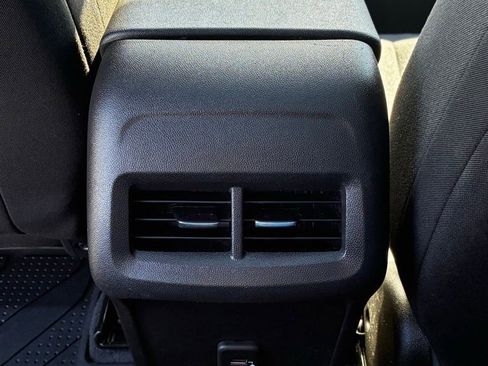 Used 2022 Chevrolet Equinox LT AWD/4WD image 31
