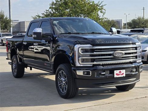 Used 2024 Ford F250 Limited image 3