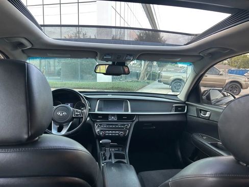 Used 2019 Kia Optima S w/ S Panoramic Sunroof Package image 9