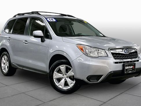 Used 2014 Subaru Forester 2.5i Premium w/ All-Weather Package AWD/4WD image 3