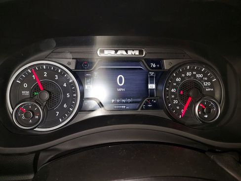 New 2026 RAM 2500 Big Horn AWD/4WD image 21