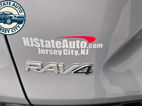 Used 2020 Toyota RAV4 XSE AWD/4WD image 34