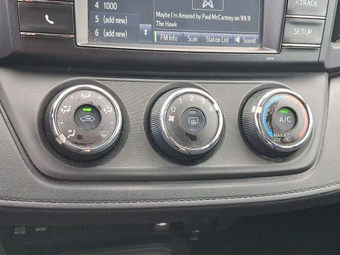 Used 2017 Toyota RAV4 LE w/ All Weather Liner Package AWD/4WD image 17