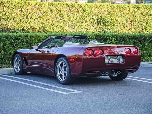 Used 2003 Chevrolet Corvette Convertible w/ Preferred Equipment Group1 image 8