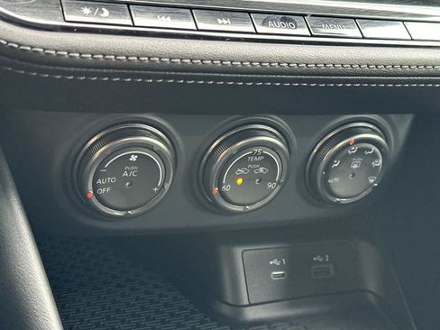 New 2026 Nissan Z Performance w/ Floor Mat Package RWD image 20