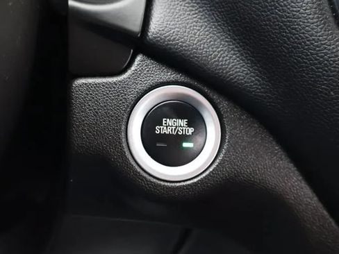 Used 2024 Chevrolet Equinox LT FWD image 29
