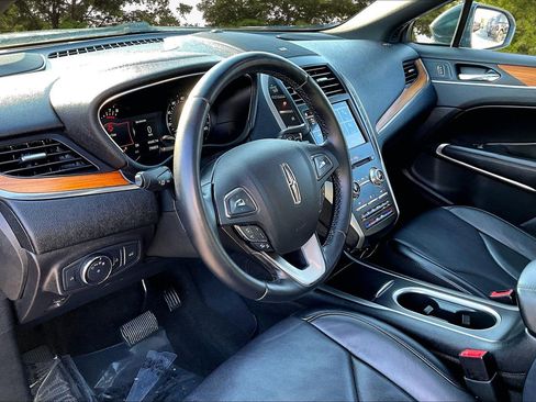 Used 2019 Lincoln MKC Reserve image 18