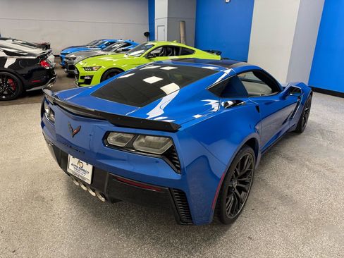 Used 2015 Chevrolet Corvette Z06 w/ 2LZ Preferred Equipment Group RWD image 25