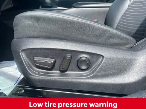 Used 2024 Toyota Camry SE image 19